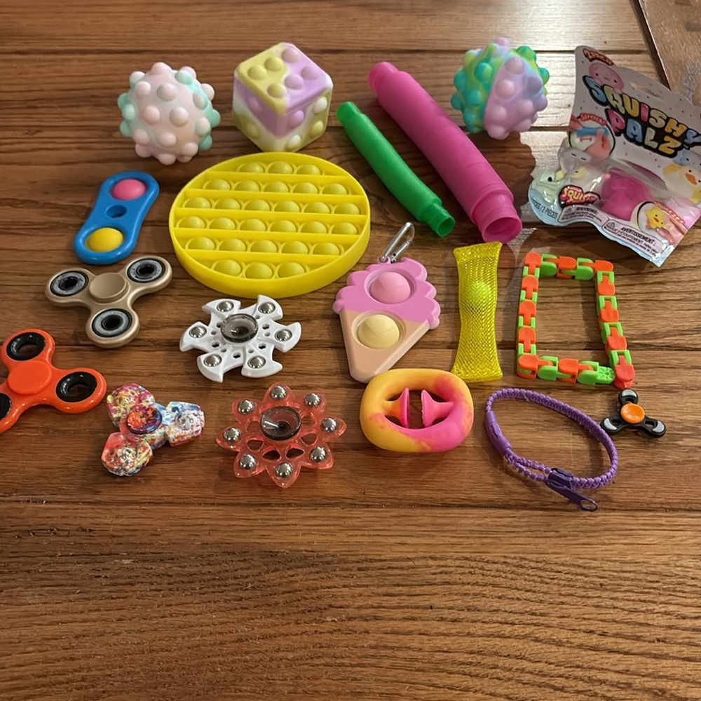 Fidget Toy Bundle - Picture 2 of 13